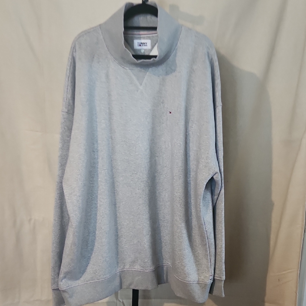 Tommy Hilfiger Men's Light Gray Turtleneck Sweater